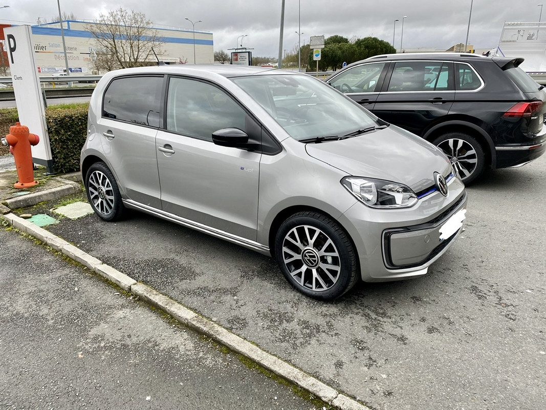 1C97E528-CCD7-4140-B969-84FE4E88761B