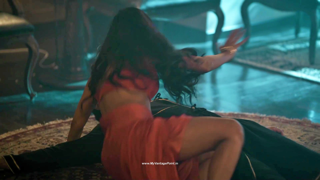 143Esha Gupta Hot in Aashram Web Series