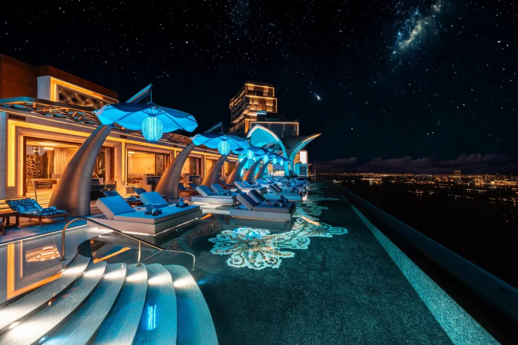 Why Choose Beach Parties in Dubai at Night