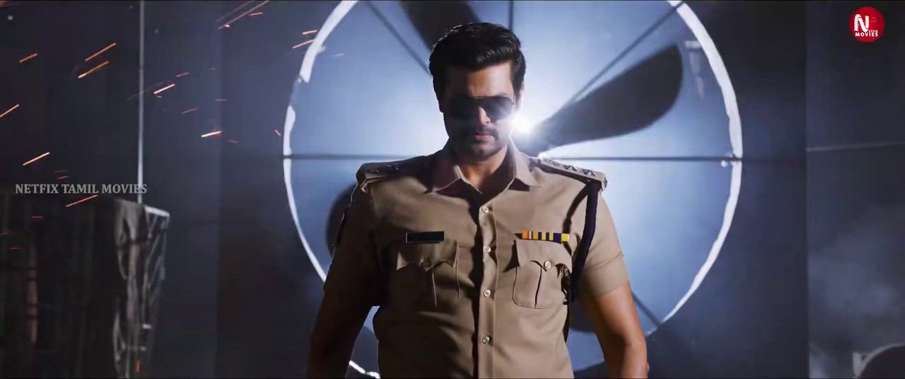 Sattam-En-Kaiyil-2024-WEBRip-Tamil-720p-x265-HEVC-AAC-2-0-mkv-0002