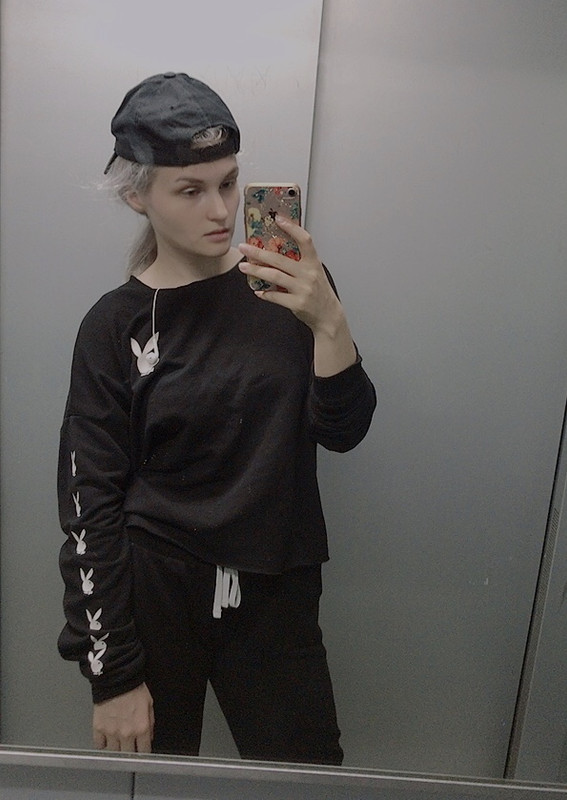 0C94EE0E-D91B-4874-BB9D-DC3CDE69B097