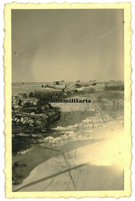 Orig. Foto Panzer III Tank m. Winter Tarn Camo Geschütz Artillerie in Russland
