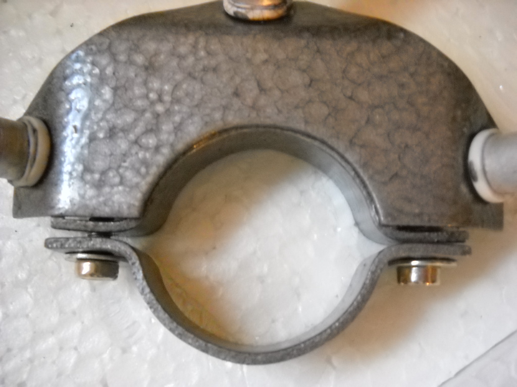 kiskecskeméti_fejtartó 002