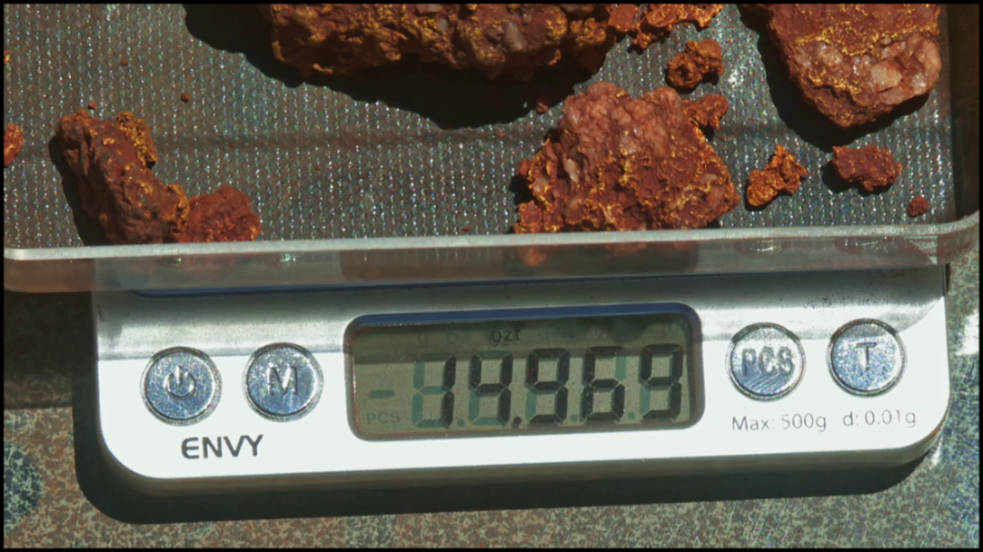 [Image: czfx82fyrk00.png]