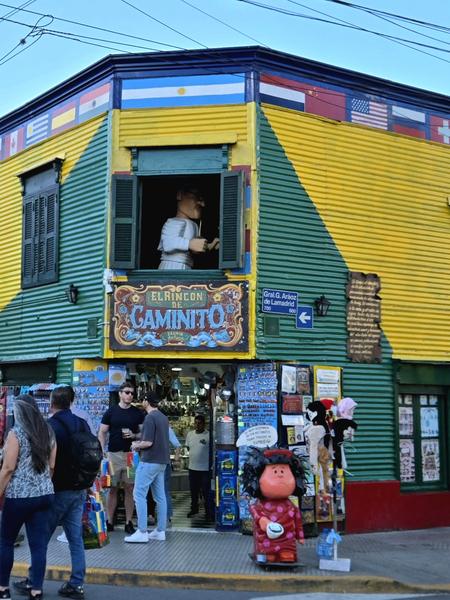 В джазе только девушки или аргентинско-бразильский калейдоскоп В джазе только девушки или аргентинско-бразильский калейдоскоп