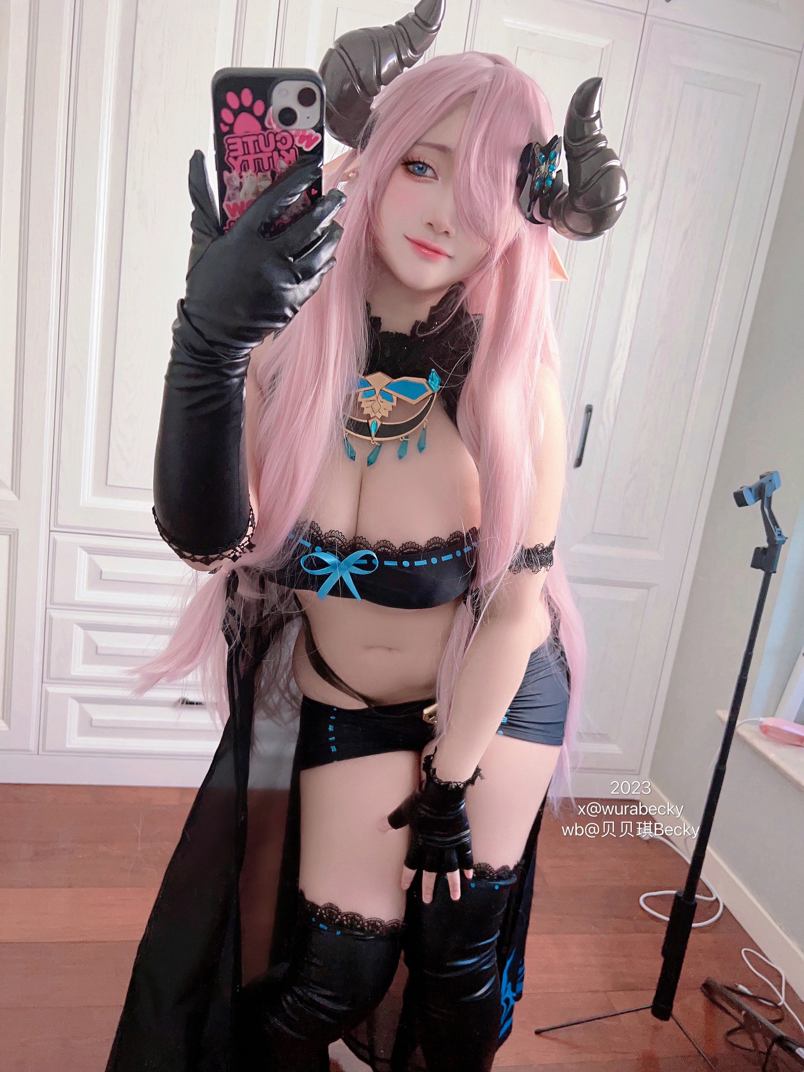 贝贝琪 Becky 娜露梅亚 Cosplay 写真集｜角色高清图集（24P｜181MB）插图3