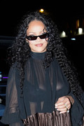 Rihanna-Cesar-Rest-Paris40