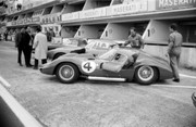 24 HEURES DU MANS YEAR BY YEAR PART ONE 1923-1969 - Page 55 62lm04-M151-Maurice-Trintignant-Lucien-Bianchi-13