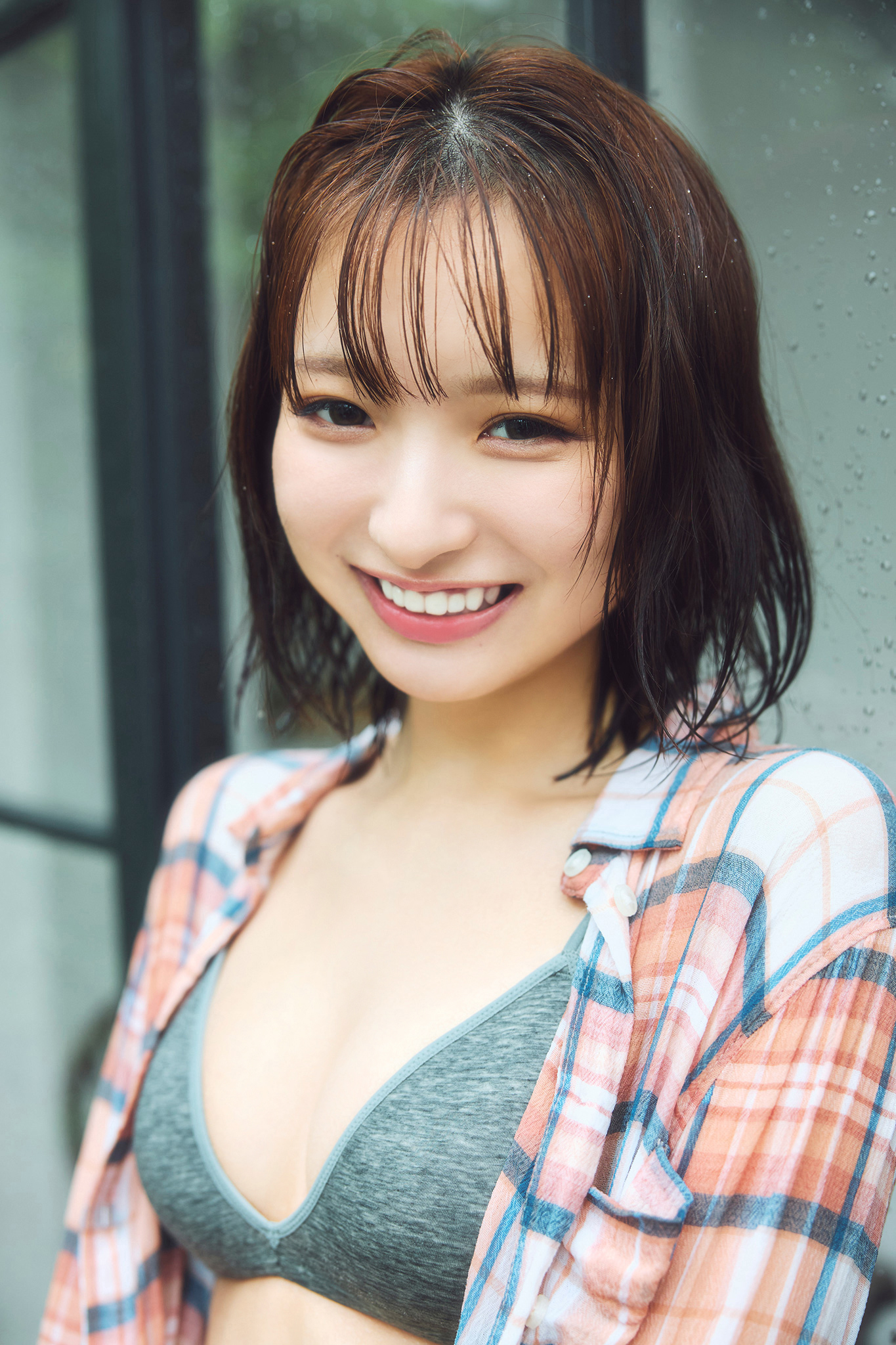 一ノ瀬瑠菜 NO.001「雨の日の過ごし方」 32