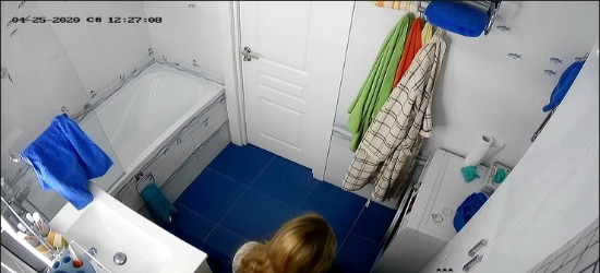 [Image: Voyeur53155100556.jpg]