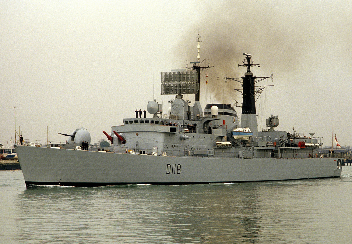 HMS Coventry (D.118)-1