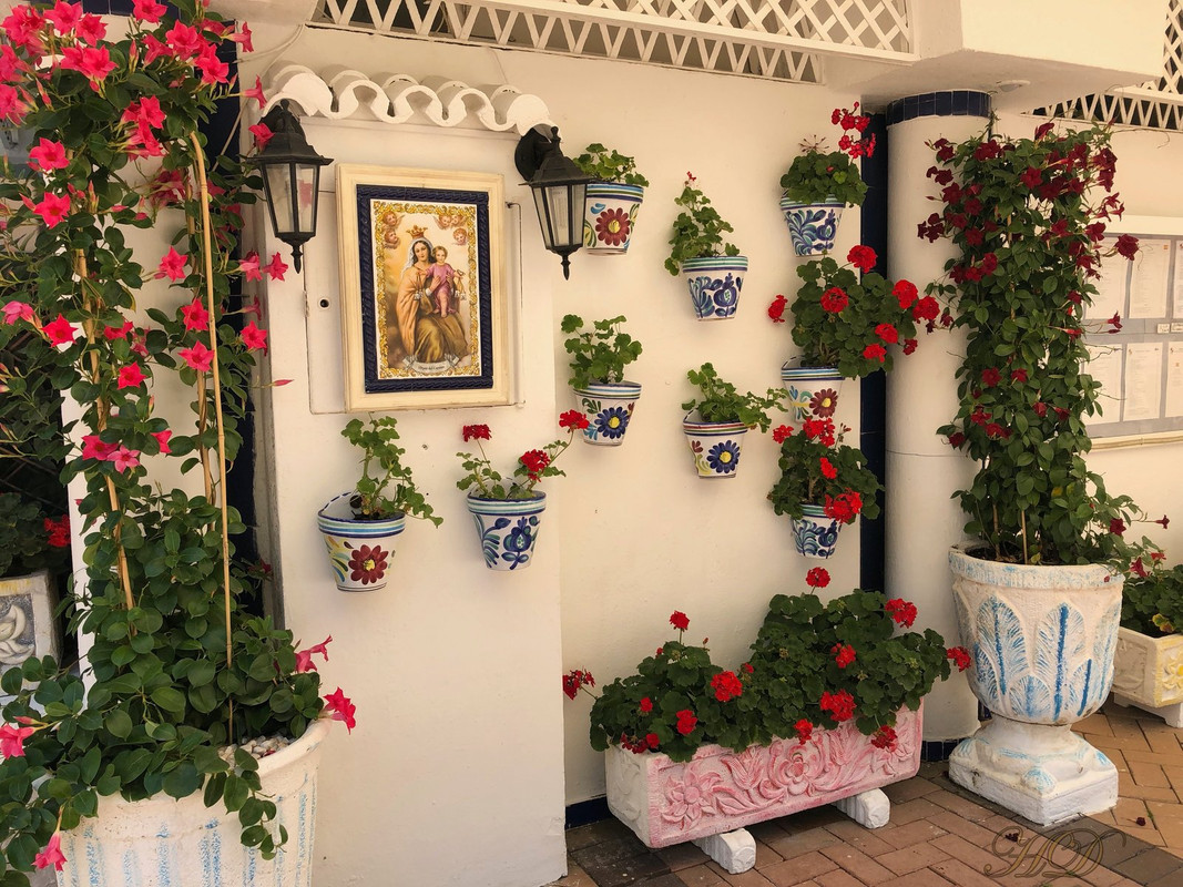 flowerpots-spain-HD.jpg