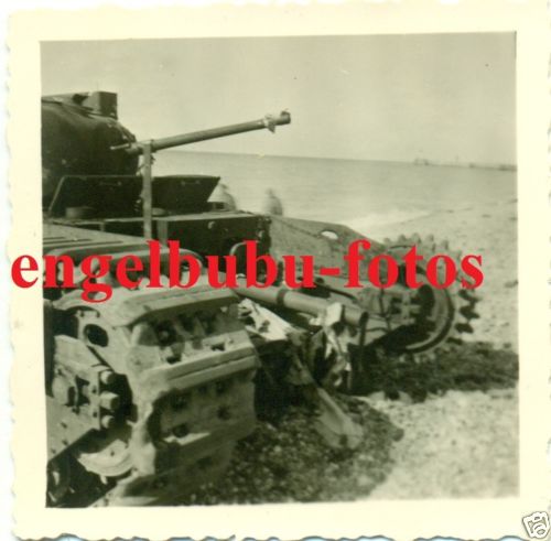 FOTO - DIEPPE - LANDUNG Engländer 20.8.42 - SUPE