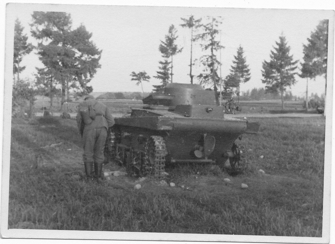 WK2 OSTFRONT RUSSLAND BEUTE ZERSTÖRTER RUSSISCHE