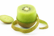 https://i.postimg.cc/grM7MJZ8/vecteezy-kiwi-fruit-peel-in-haft-20113471-4911-1024x683.jpg