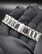 PXL 20260227 040216520 PORTRAIT ORIGINAL