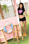 Yori-in-black-shorts0003