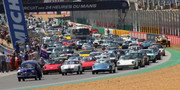CLASSIC-DAYS-LE-MANS-2019-Le-d-part-de-la-GRANDE-PARADE-AUTOSUR-703-voitures-en-piste-Photo-Emmanuel.jpg