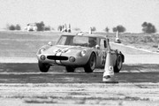  1965 International Championship for Makes 65-Seb53-Beach-MK8-Ford-R-Cuomo-J-Bentley