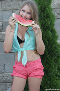 Marvel-Charm-Hanna-Watermelon-143