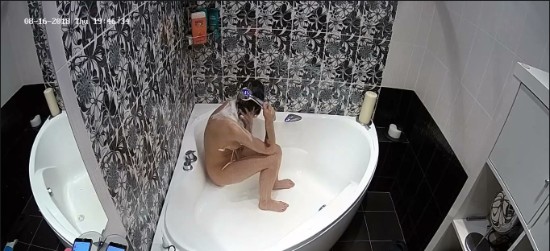 [Image: Voyeur50275104250.jpg]