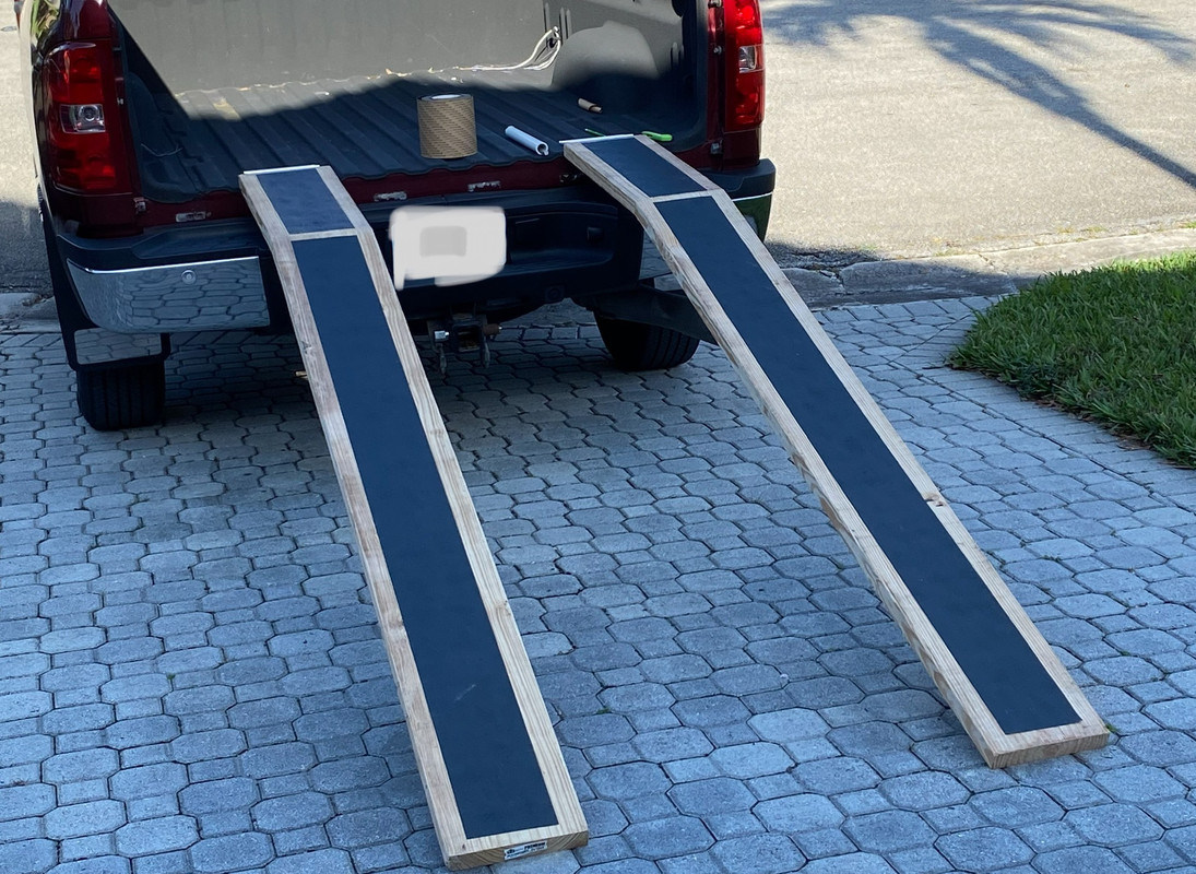 438851F1-CEEF-430F-AEAB-73CED9E138D1