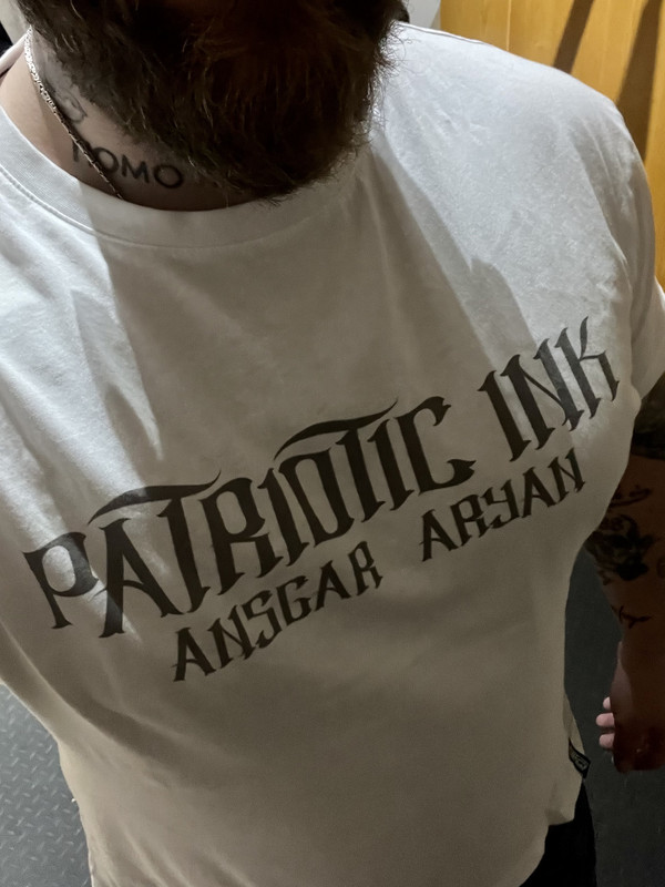 4EF7F027-2A18-425B-86ED-DF2E4744F450