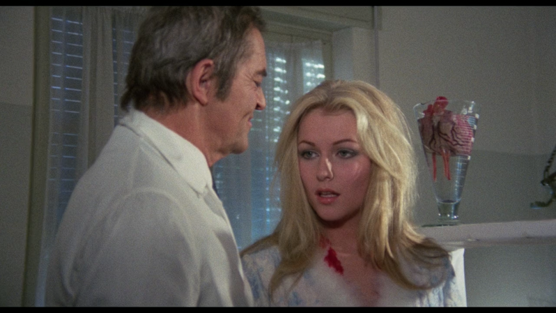 Casa D'appuntamento (1972) HDRip.VOSE.mkv_snapshot_01.00.32.963