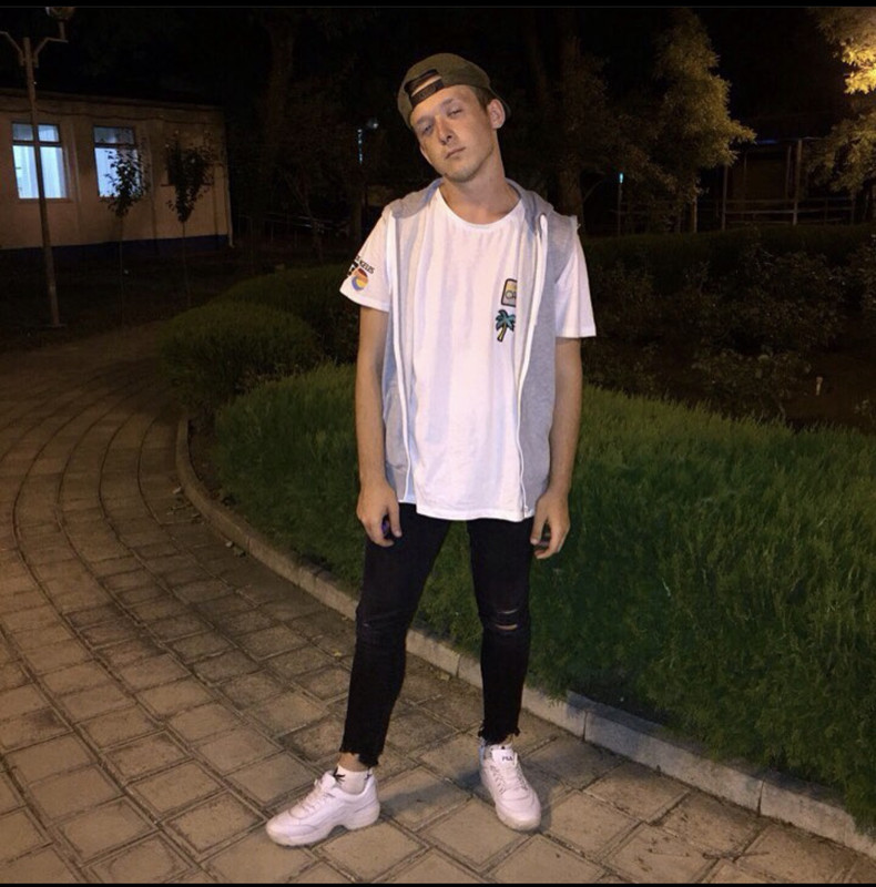 50AC2A28-01CE-4734-A78F-98E579B95207