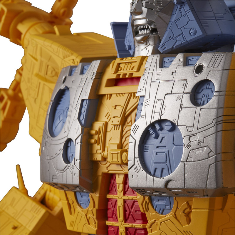 HasLab-War-For-Cybertron-Unicron-04