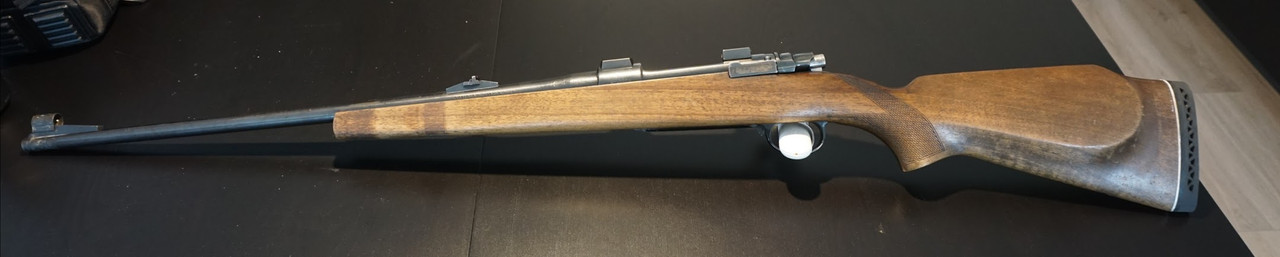 7B2B1587-4441-4C17-91F1-32634E32BFC2