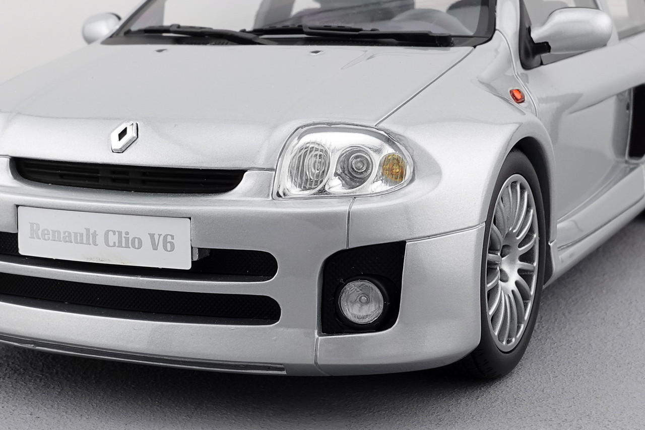Renault Clio V6 - Otto - 1:18 | DiecastXchange Forum