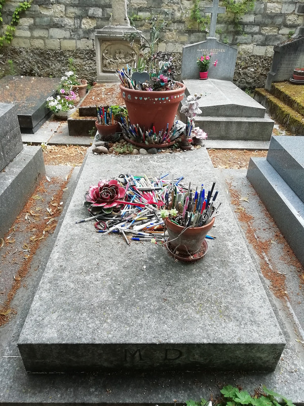 Marguerite-Duras-tombe