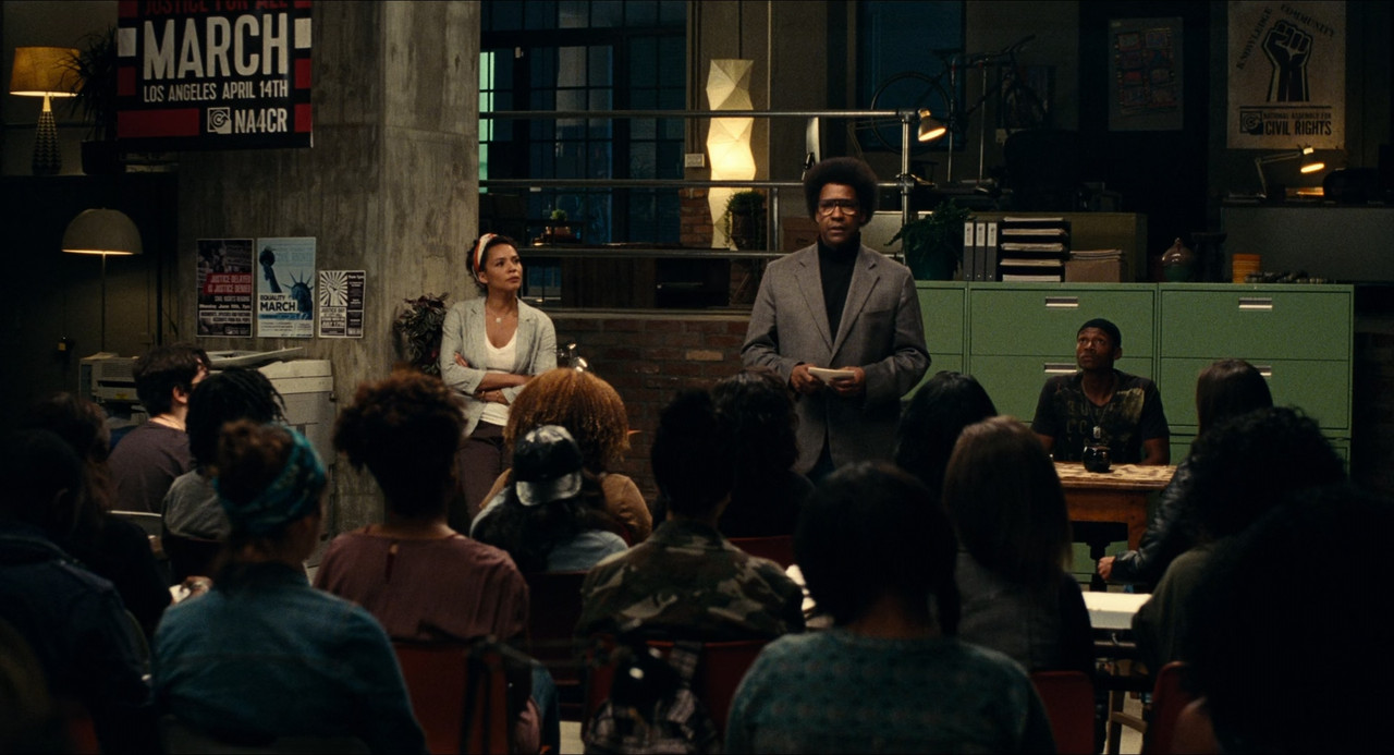 Roman J. Israel, Esq. (2017).mkv_snapshot_00.45.33_[2018.02.03_2