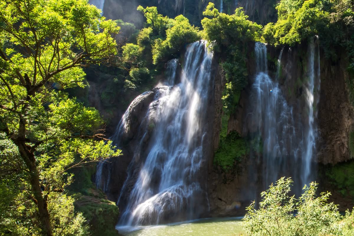 น้ำตกทีลอซู จังหวัดตาก