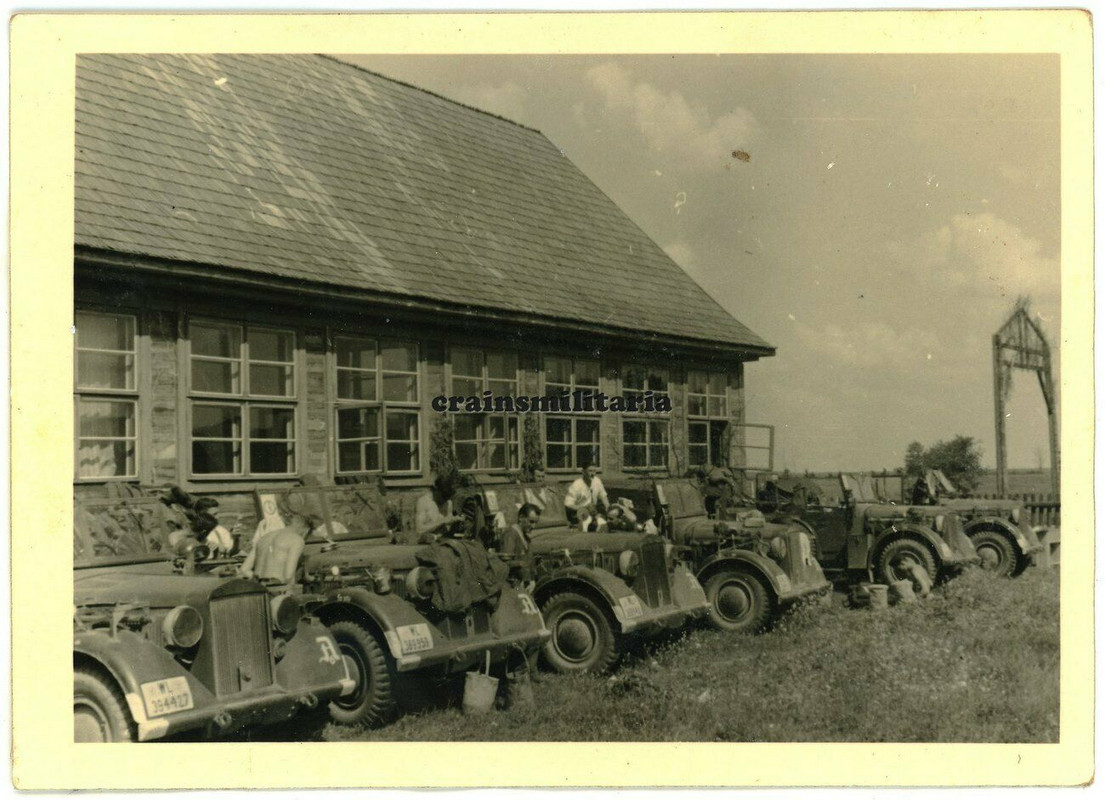 Orig. Foto mittlere Einheits-Pkw Horch 901 m. Wappen in Russland 1941 Kübelwagen.
