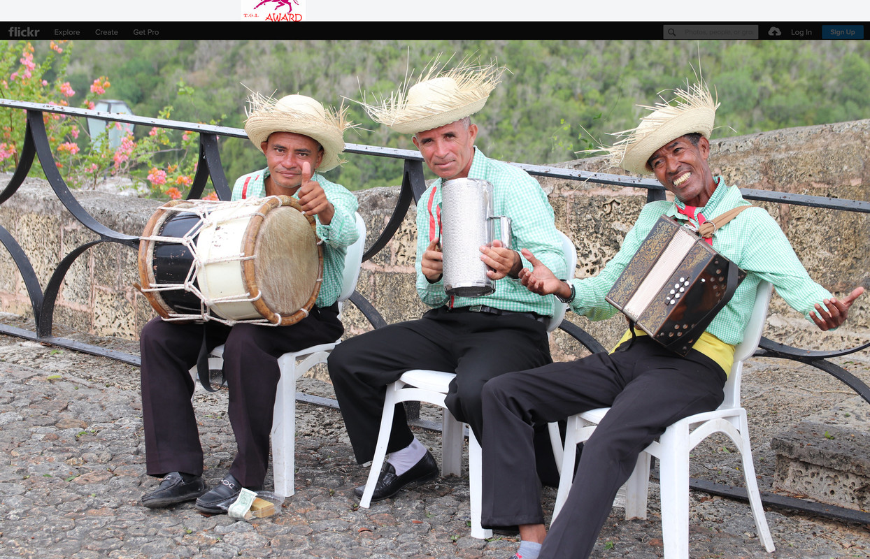 peoplestreetmusiciandominicanrep.jpg