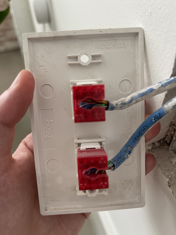 5F5FD5E5-9B88-4B2C-9801-8874C721BA55