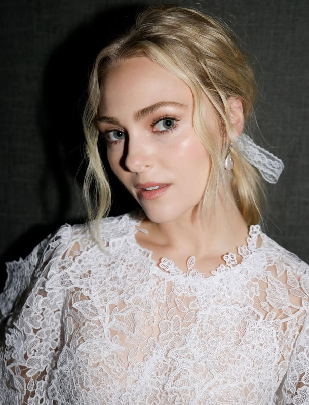 annasophiarobb for Vogue event in NY styling yaelquint hair djquintero photos xxpaigepow (2)