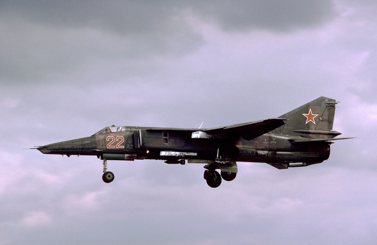 296 APIB Mig-27M 22 Red_83712538838_o