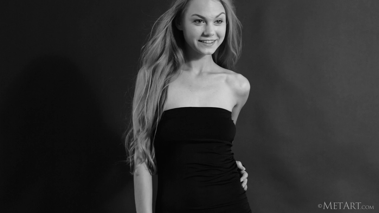 NancyA - M3t@rt - Seguna - 111015 720p.mp4_snapshot_01.09.035