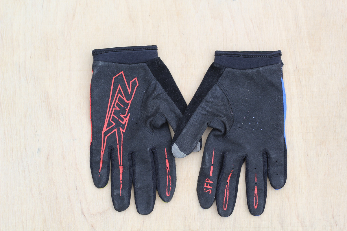 4437-CC17-10-EA-44-D1-95-EC-29-DAB549725