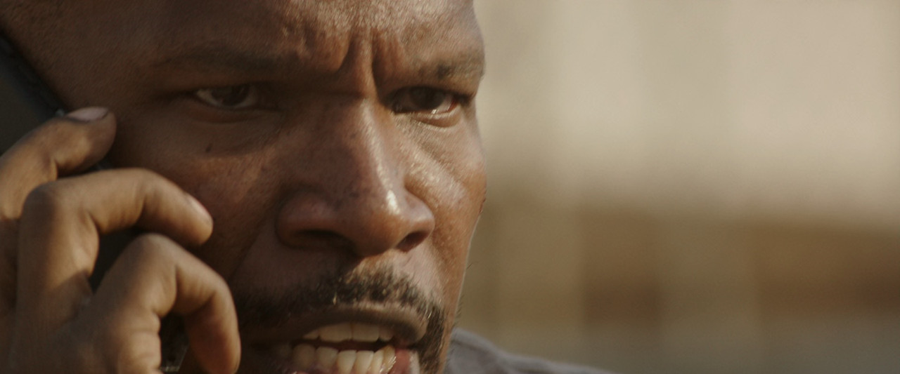 Sleepless 2017 (1080p x265 10bit Tigole).mkv_sna