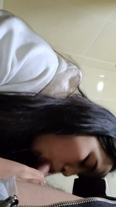 여자친구없죠.mp4_000040166-576x1024