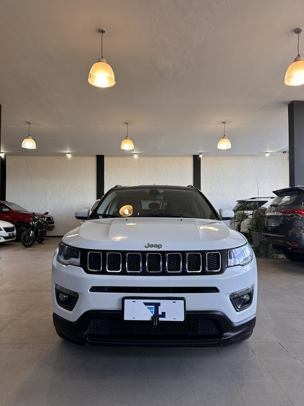 Jeep Compass LONGITUD Automatica - 2