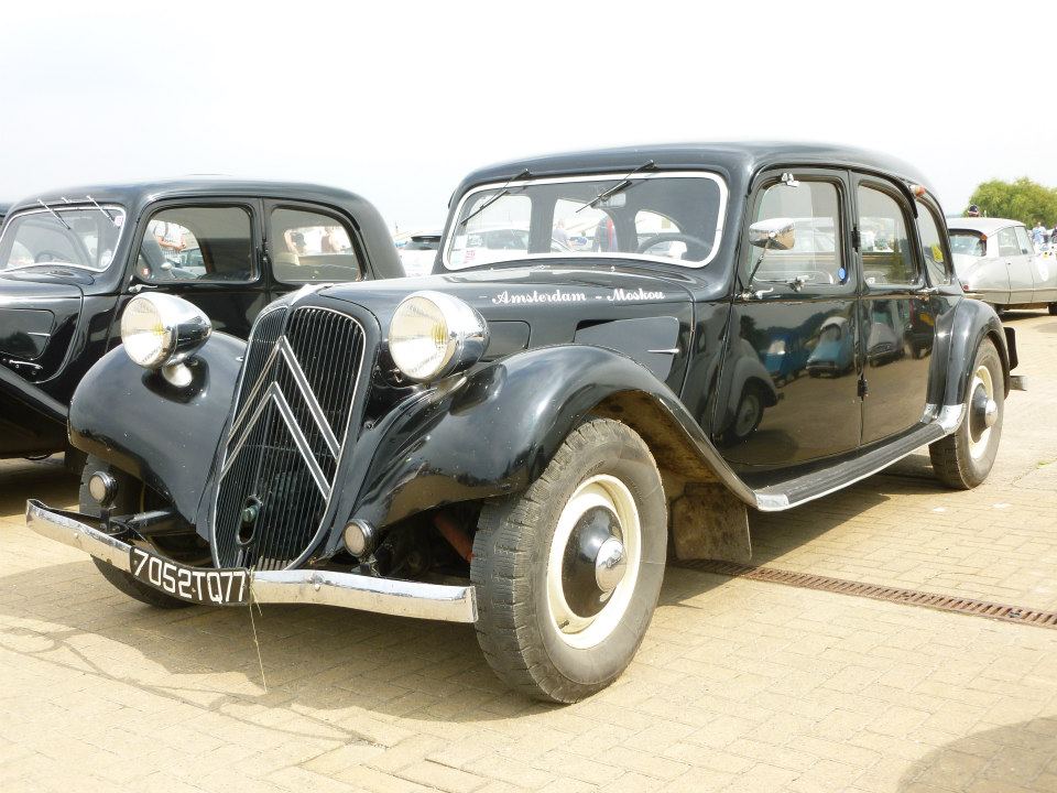 11 B Limousine 37 noire TQ77 1