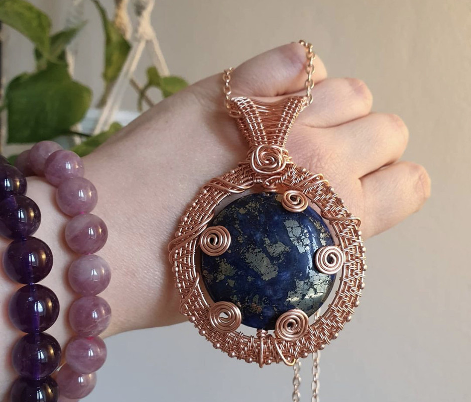 17AB27B7-7A3F-4AC9-AB75-0B70F29BFEE2