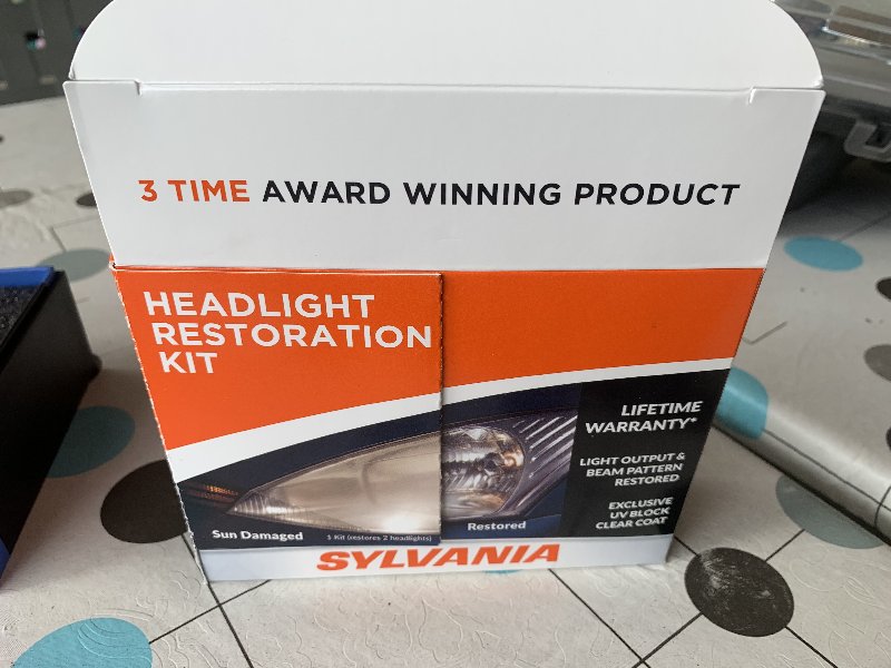 SYLVANIA - Headlight Restoration Kit - 3 Easy Steps to Restore Sun Damaged  Headlights With Exclusive UV Block Clear Coat, Light Output and Beam