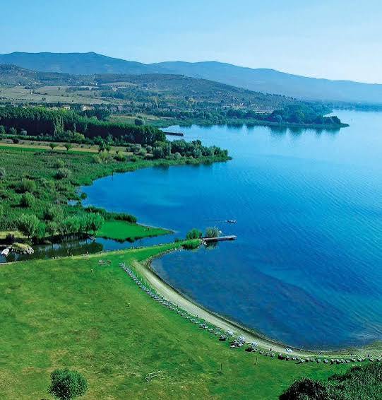 Vue du lac Trasimène, à proximité du domaine