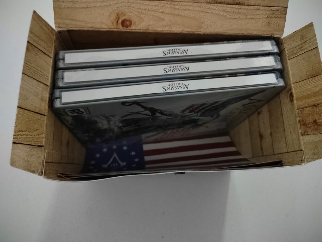 Cofre Promo Assassins creed 3 (3)